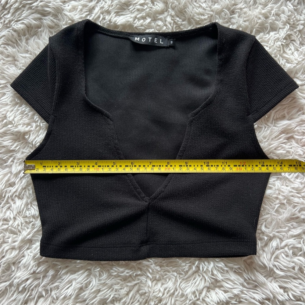Motel Rocks Black Crop Top - Picture 3 of 5